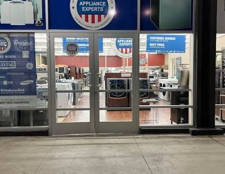 Entrance of the Zelop Hometown Store in Coachella, California